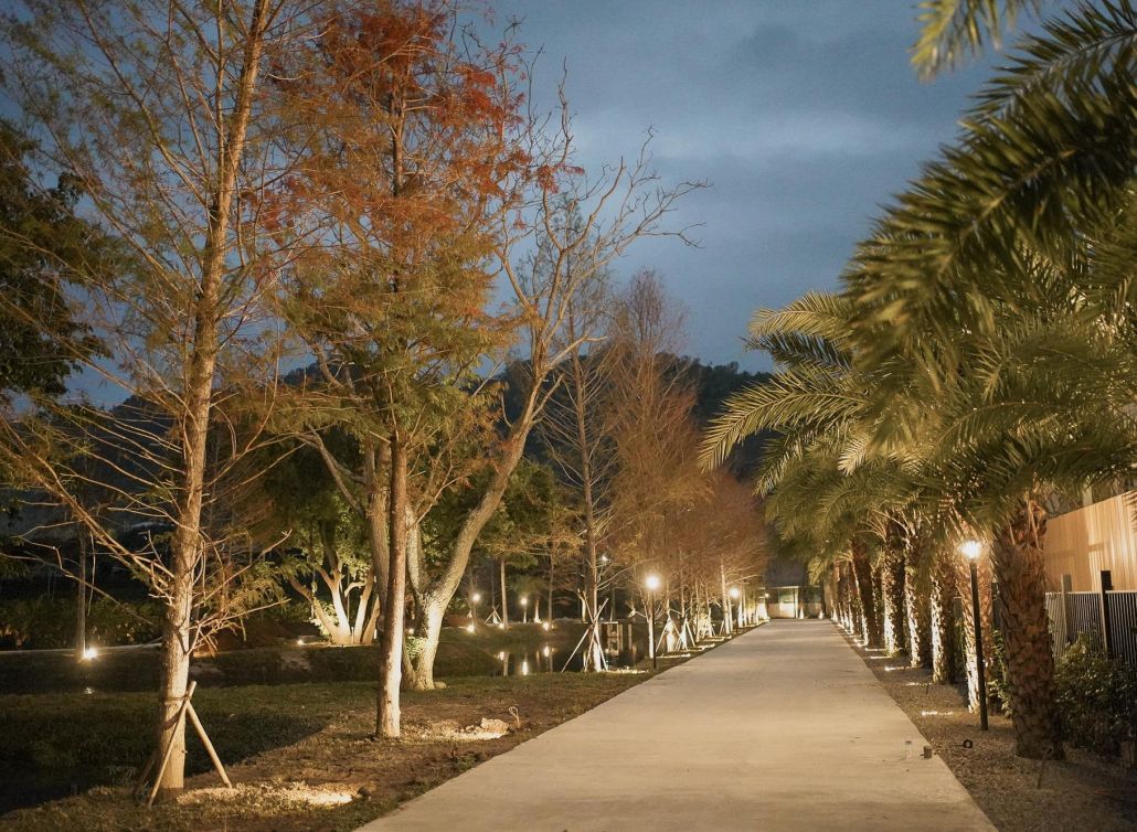 Feeling Lakeside Green Park